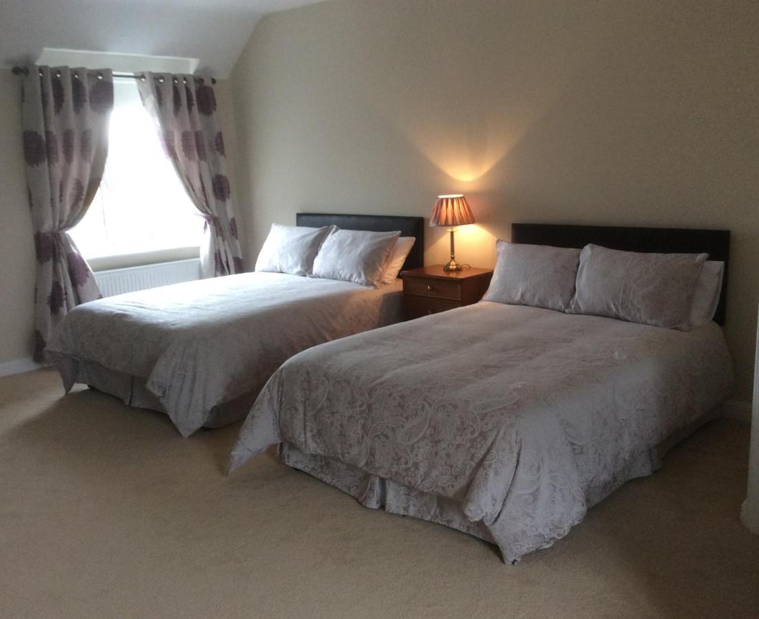 Seven Oaks B&B Ballyhaunis Exterior foto